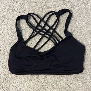 Lululemon free to be bra